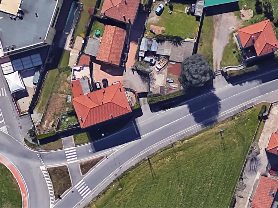 Immagine 13 di Appartamento in vendita  in Viale Varese a Binago