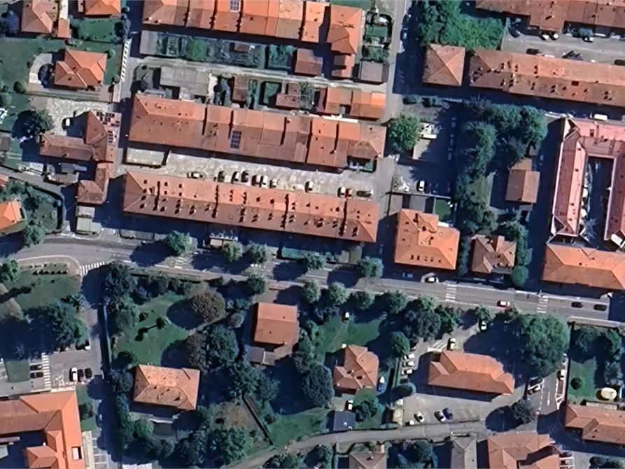 Immagine 8 di Appartamento in vendita  in Largo Giulio Cesare a Varano Borghi