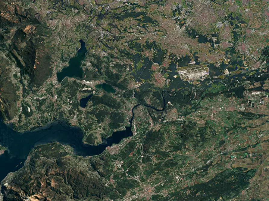 Immagine 13 di Appartamento in vendita  in Largo Giulio Cesare a Varano Borghi