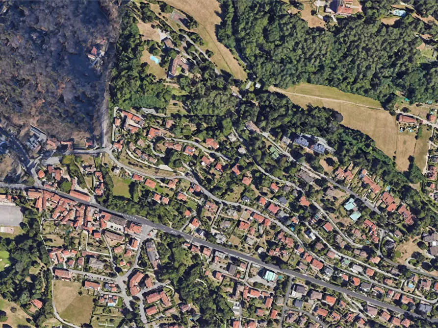 Immagine 2 di Appartamento in vendita  in Via Postale Vecchia a Luvinate