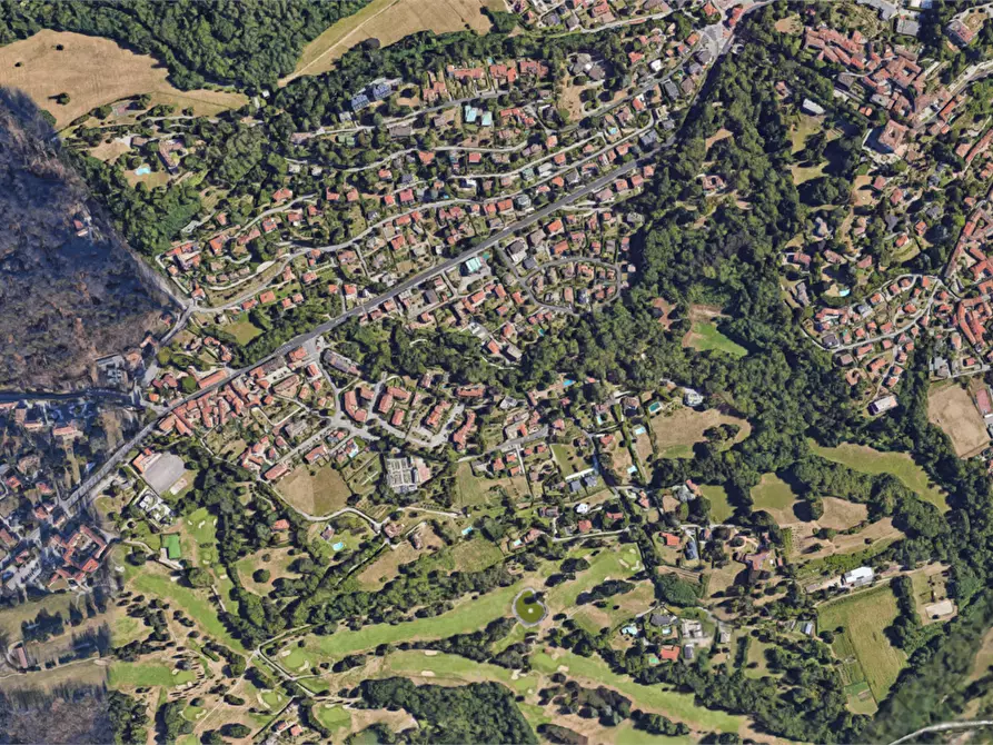 Immagine 7 di Appartamento in vendita  in Via Postale Vecchia a Luvinate