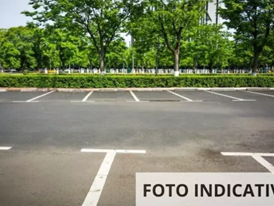 Immagine 5 di Posto auto in vendita  in Viale Adua a Montecatini Terme