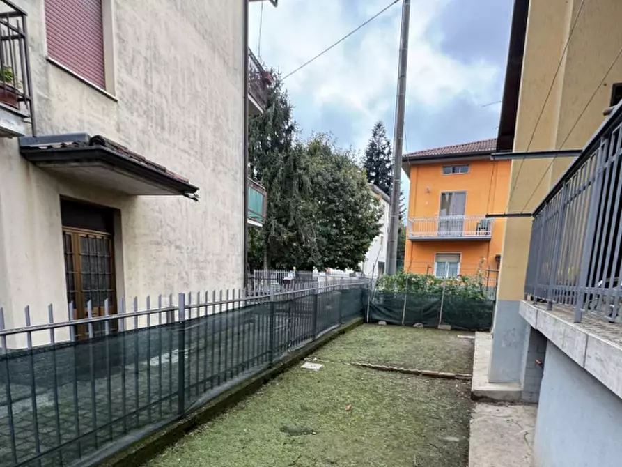 Immagine 22 di Villa in vendita  in Via Donizetti Gaetano a Brembate Di Sopra