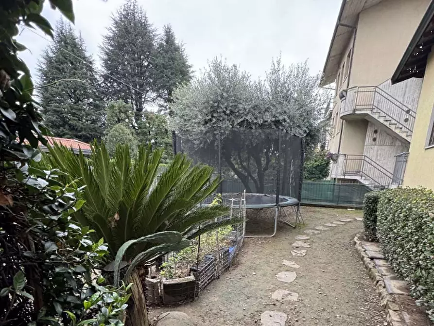 Immagine 1 di Villa in vendita  in Via Donizetti Gaetano a Brembate Di Sopra