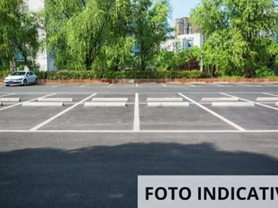 Immagine 6 di Posto auto in vendita  in Viale Adua a Montecatini Terme