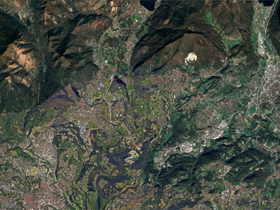 Immagine 11 di Negozio in vendita  in Via degli Alpini  a Bisuschio