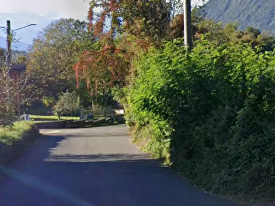 Immagine 11 di Casa indipendente in vendita  in Via Roncaccio a Cocquio-Trevisago