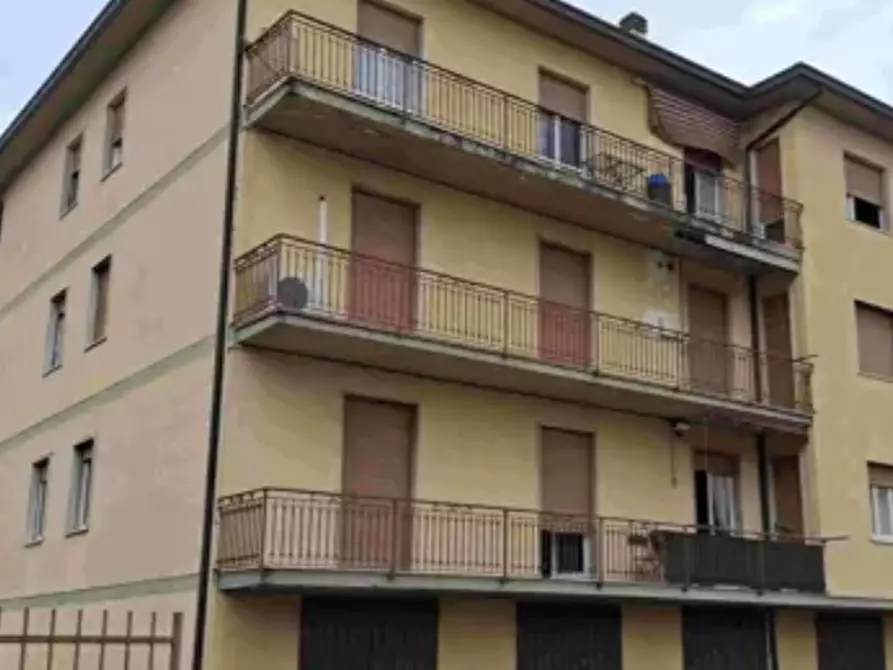 Immagine 11 di Appartamento in vendita  in Via Roma a Grumello Del Monte