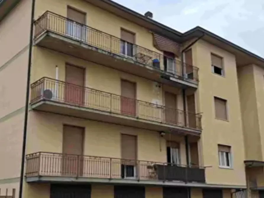 Immagine 12 di Appartamento in vendita  in Via Roma a Grumello Del Monte