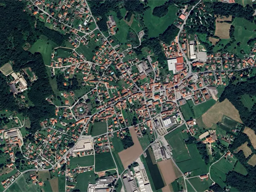 Immagine 16 di Appartamento in vendita  in Via Roma a Brebbia