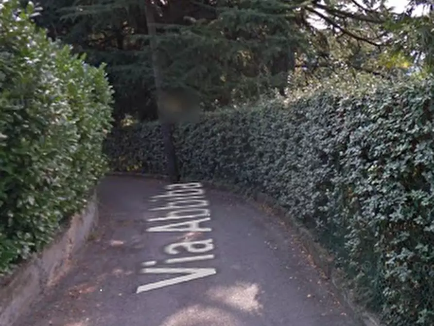 Immagine 4 di Villa in vendita  in Via Abbiba  a Brusimpiano