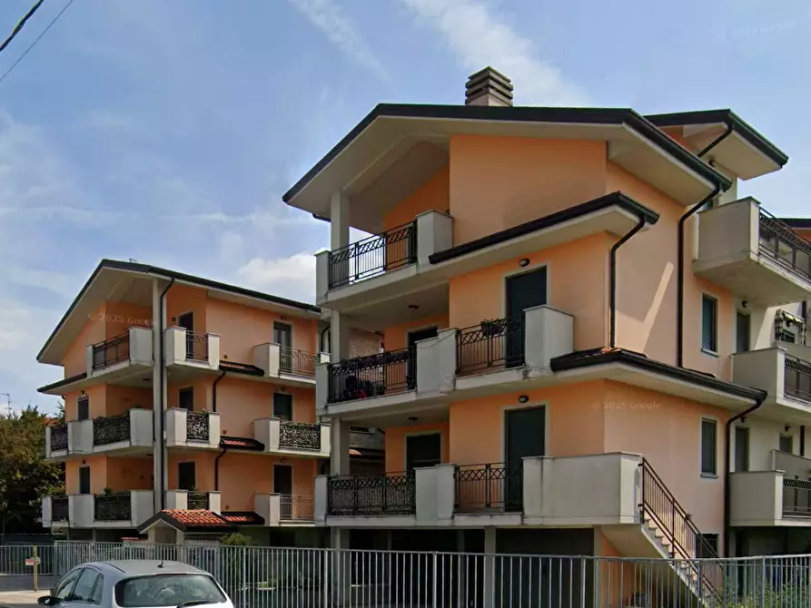 Immagine 5 di Appartamento in vendita  in Via Francesca a Caravaggio