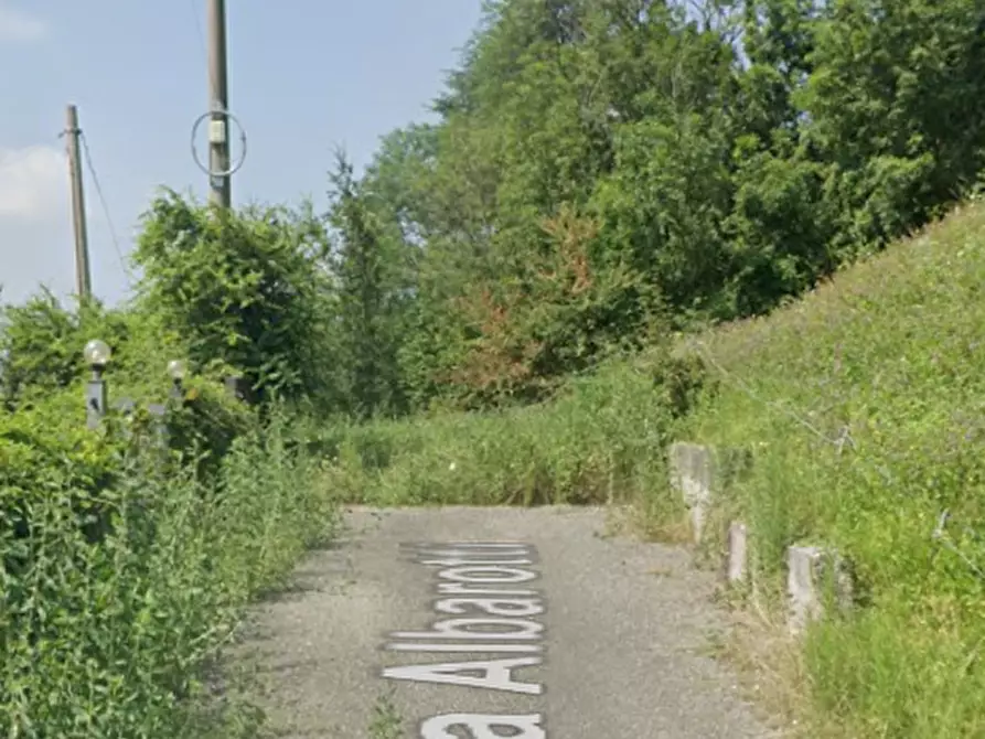 Immagine 15 di Villa in vendita  in Via Albarotti a Gandino