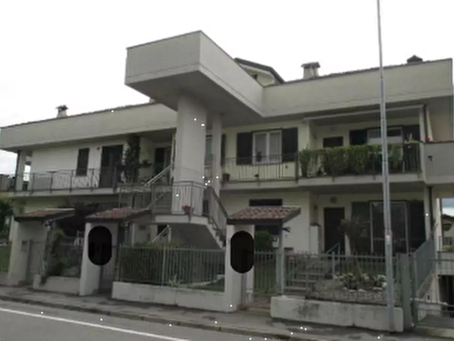 Immagine 5 di Appartamento in vendita  in Via della Malpensata a Romano Di Lombardia