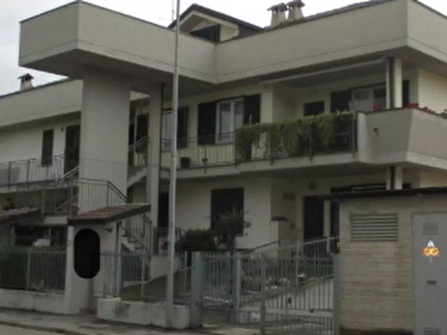 Immagine 7 di Appartamento in vendita  in Via della Malpensata a Romano Di Lombardia