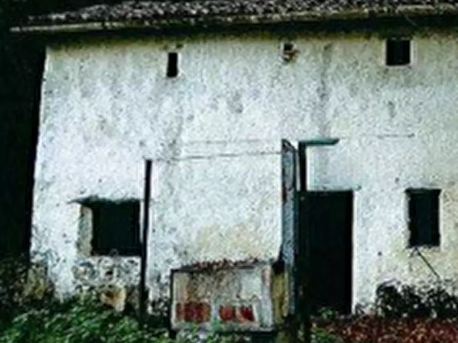 Immagine 19 di Rustico / casale in vendita  in Località Cassina a Primaluna
