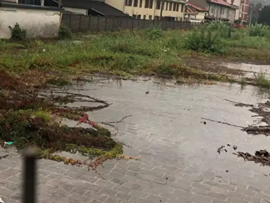 Immagine 6 di Terreno edificabile in vendita  in Via Luigi Cadorna a Carugo