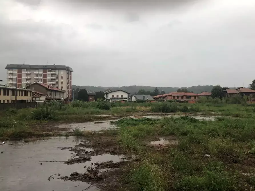Immagine 13 di Terreno edificabile in vendita  in Via Luigi Cadorna a Carugo