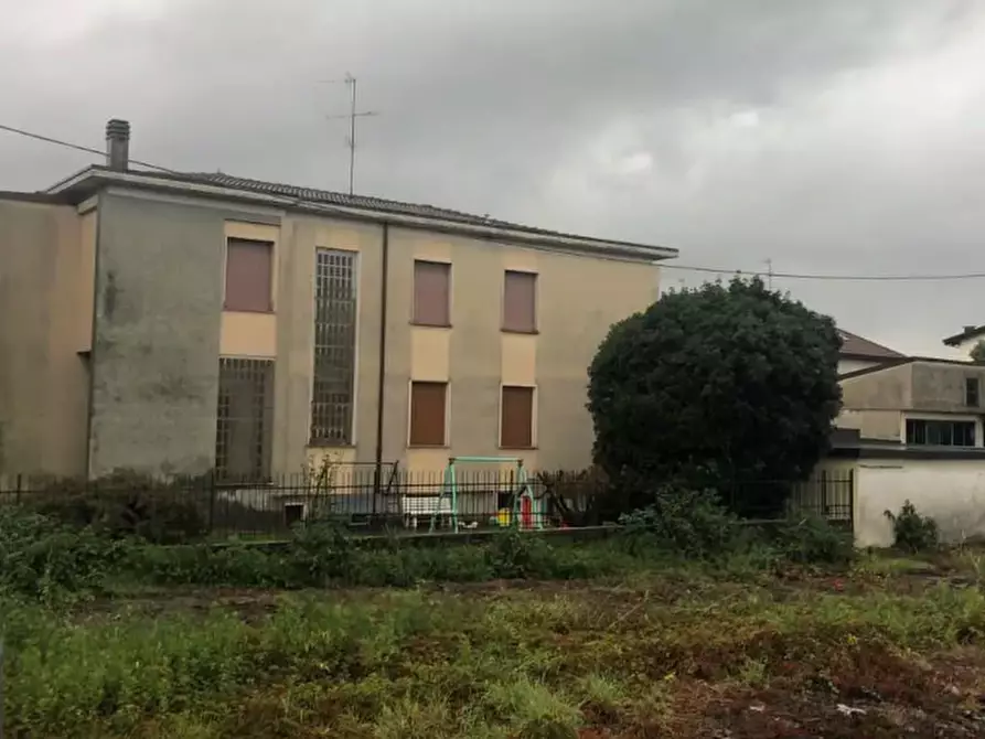 Immagine 14 di Terreno edificabile in vendita  in Via Luigi Cadorna a Carugo