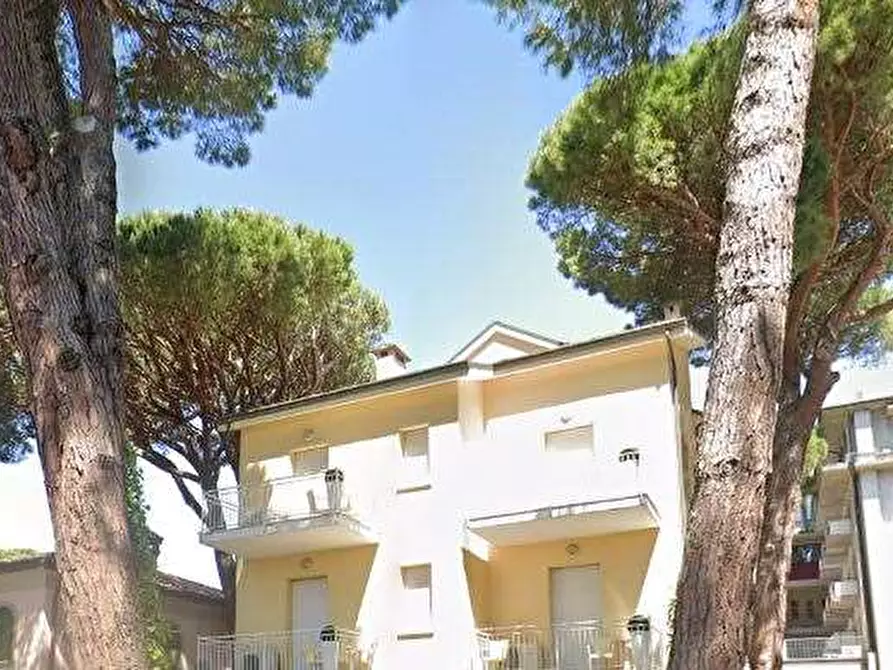 Immagine 12 di Stabile in vendita  in Via XIII Traversa a Cervia