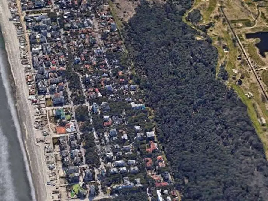 Immagine 18 di Stabile in vendita  in Via XIII Traversa a Cervia