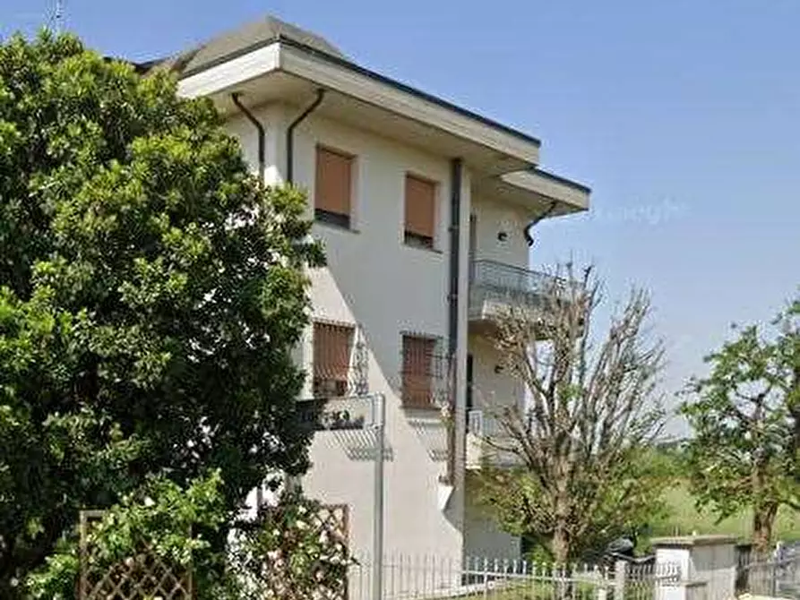 Immagine 8 di Appartamento in vendita  in Via Longara a Forli'