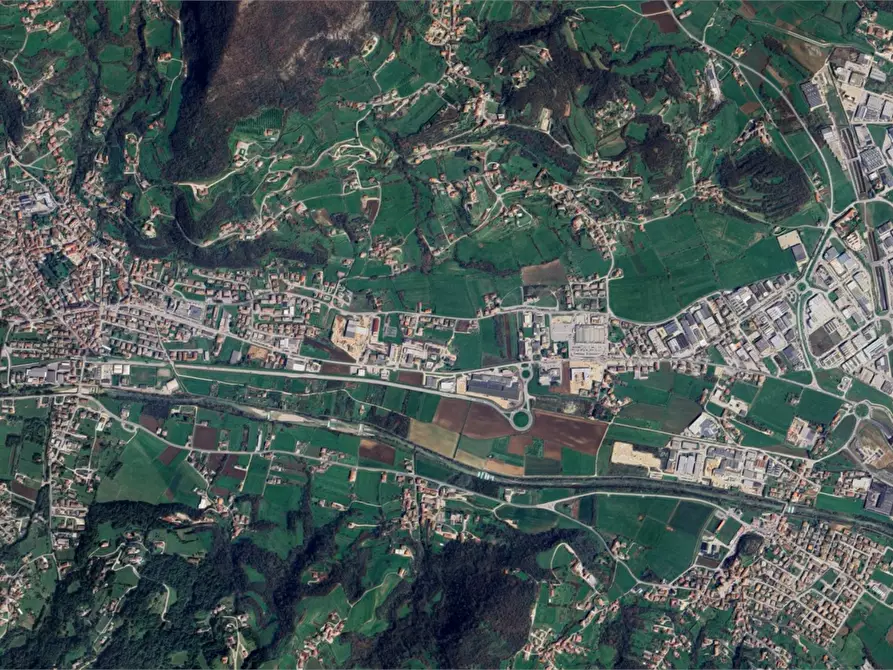 Immagine 3 di Terreno edificabile in vendita  in Via Luigi Albanese  a Cornedo Vicentino