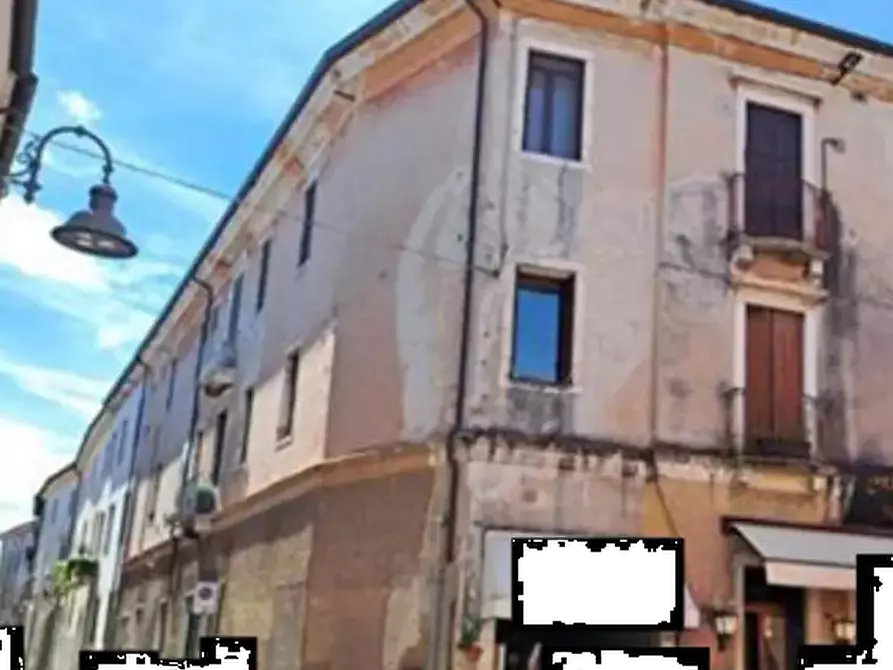 Immagine 2 di Negozio in vendita  in Via Carducci  a Schio