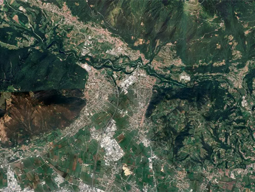 Immagine 8 di Garage in vendita  in Quartiere G. dalla Chiesa a Piovene Rocchette