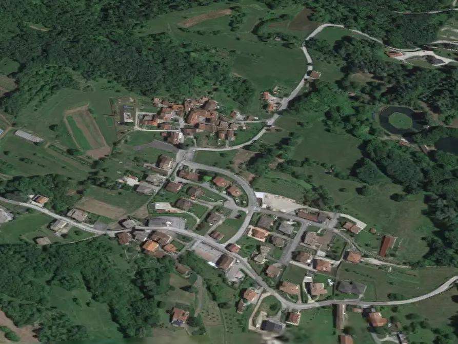 Immagine 13 di Casa indipendente in vendita  in Via Lago di Sotto a Velo D'astico