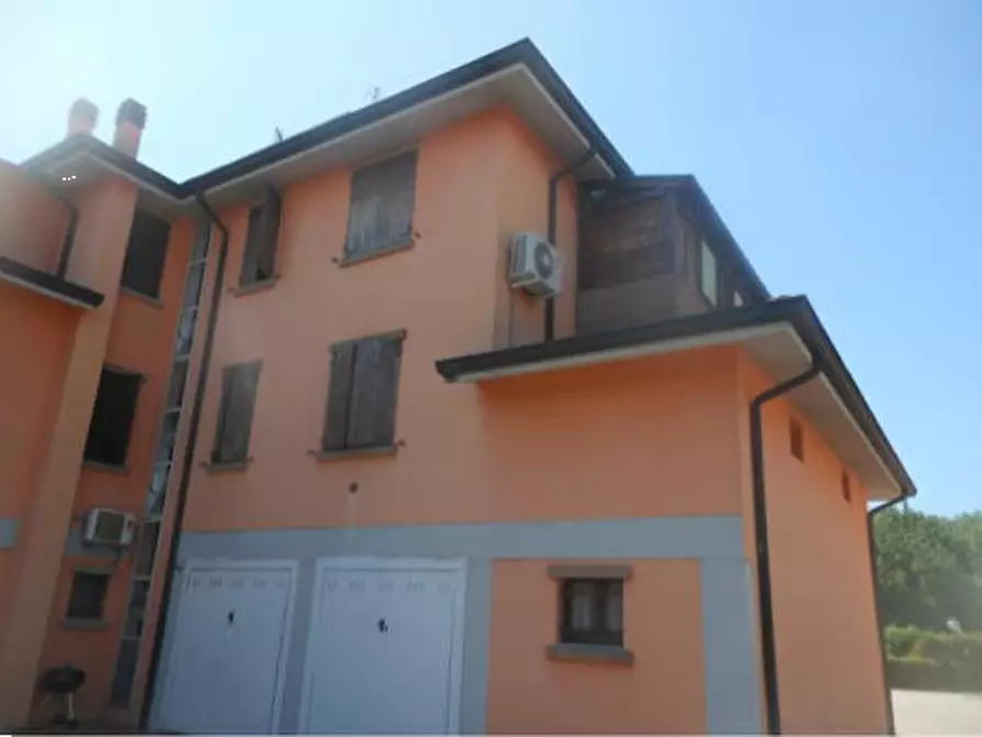 Immagine 2 di Appartamento in vendita  in via Tamigi a Reggio Nell'emilia