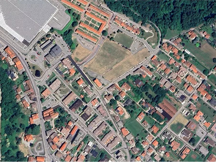 Immagine 4 di Garage in vendita  in Quartiere G. Dalla Chiesa a Piovene Rocchette