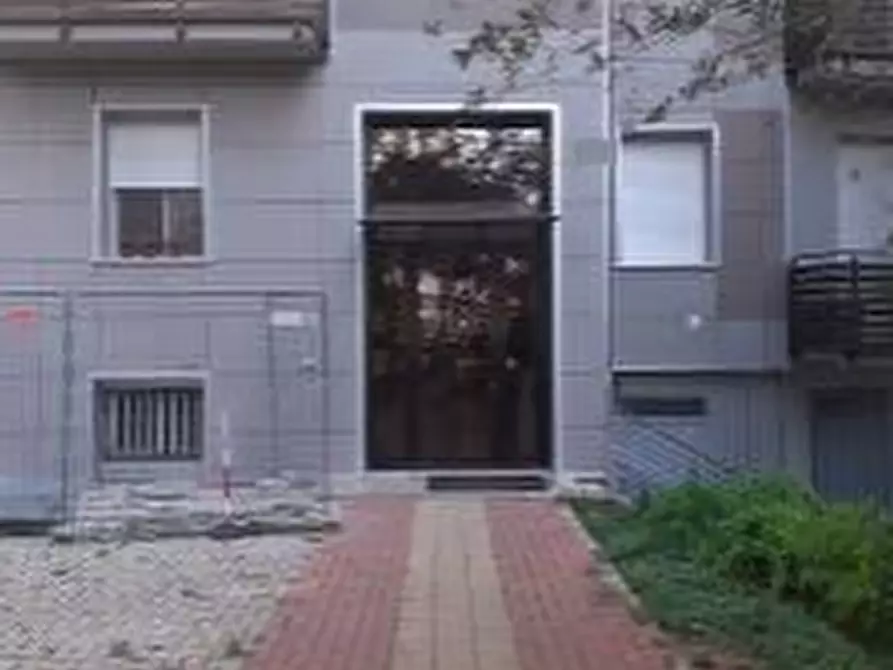 Immagine 4 di Appartamento in vendita  in Via Montefiorino a Reggio Nell'emilia