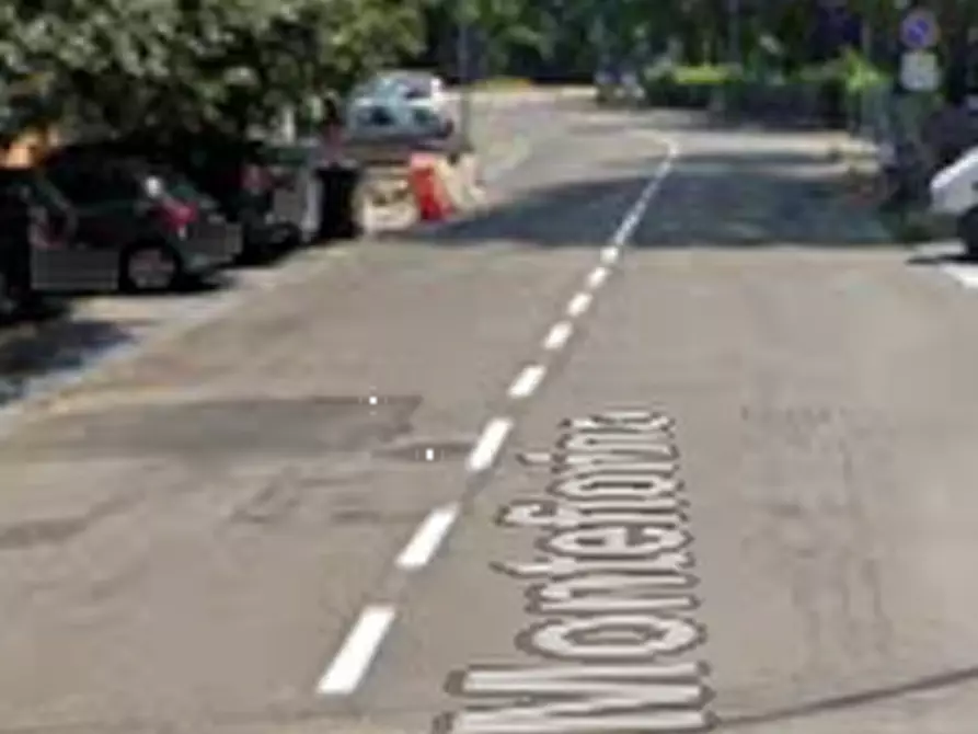 Immagine 8 di Appartamento in vendita  in Via Montefiorino a Reggio Nell'emilia