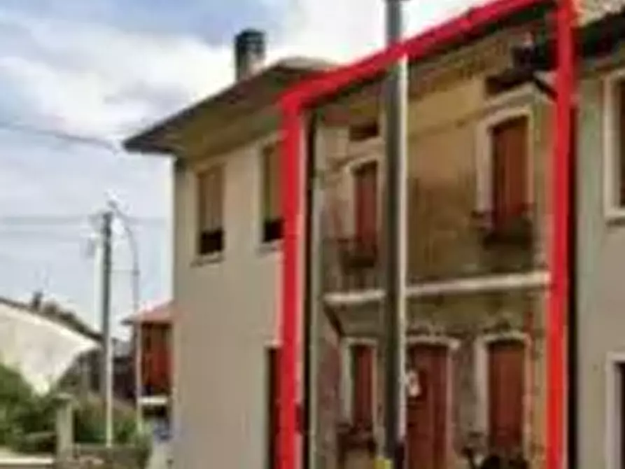 Immagine 8 di Porzione di casa in vendita  in Via Romolo e  Rodolfo Mazzacavallo a Cogollo Del Cengio
