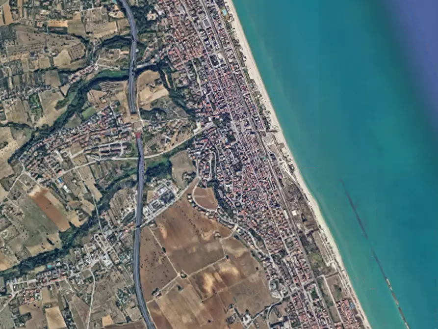 Immagine 5 di Laboratorio in vendita  in Via C. Battisti  a Porto Sant'elpidio