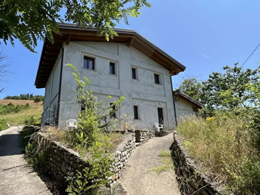 Immagine 6 di Rustico / casale in vendita  in Via Rivella a Castel D'aiano