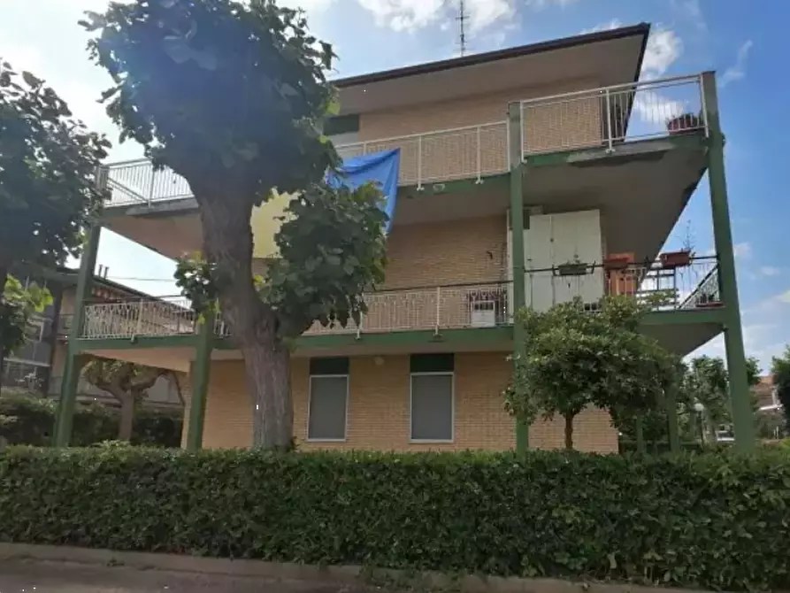 Immagine 2 di Appartamento in vendita  in Via Ottavio Adami a Fermo
