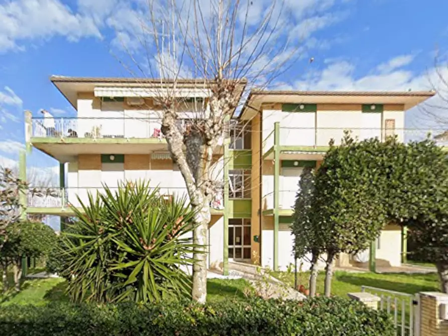 Immagine 5 di Appartamento in vendita  in Via Ottavio Adami a Fermo