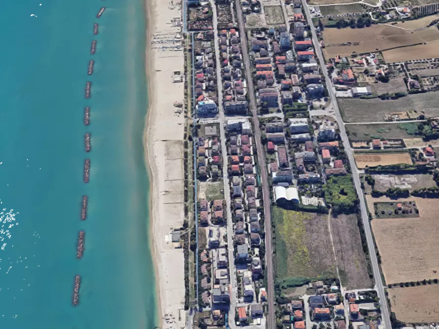 Immagine 12 di Appartamento in vendita  in Via Ottavio Adami a Fermo