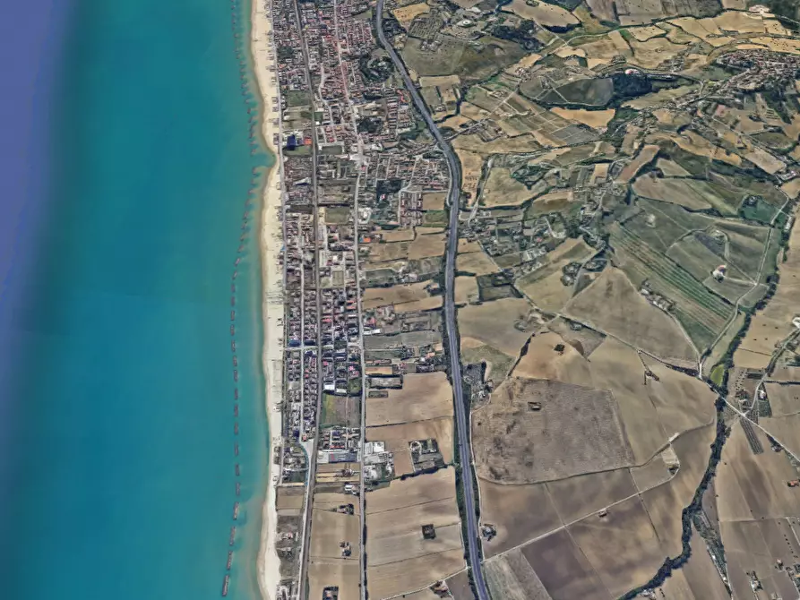 Immagine 14 di Appartamento in vendita  in Via Ottavio Adami a Fermo