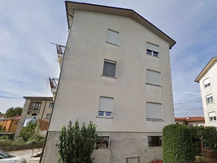 Immagine 6 di Appartamento in vendita  in Via San Rocco a Thiene