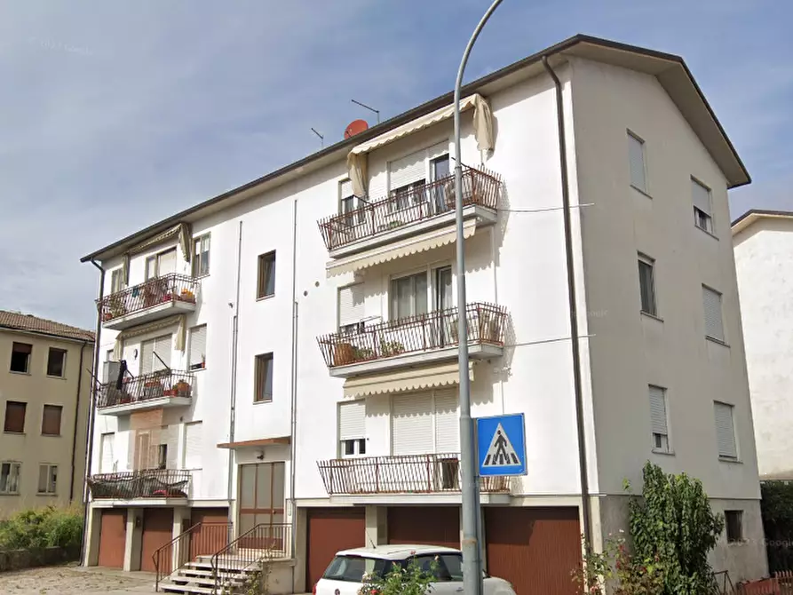 Immagine 13 di Appartamento in vendita  in Via San Rocco a Thiene