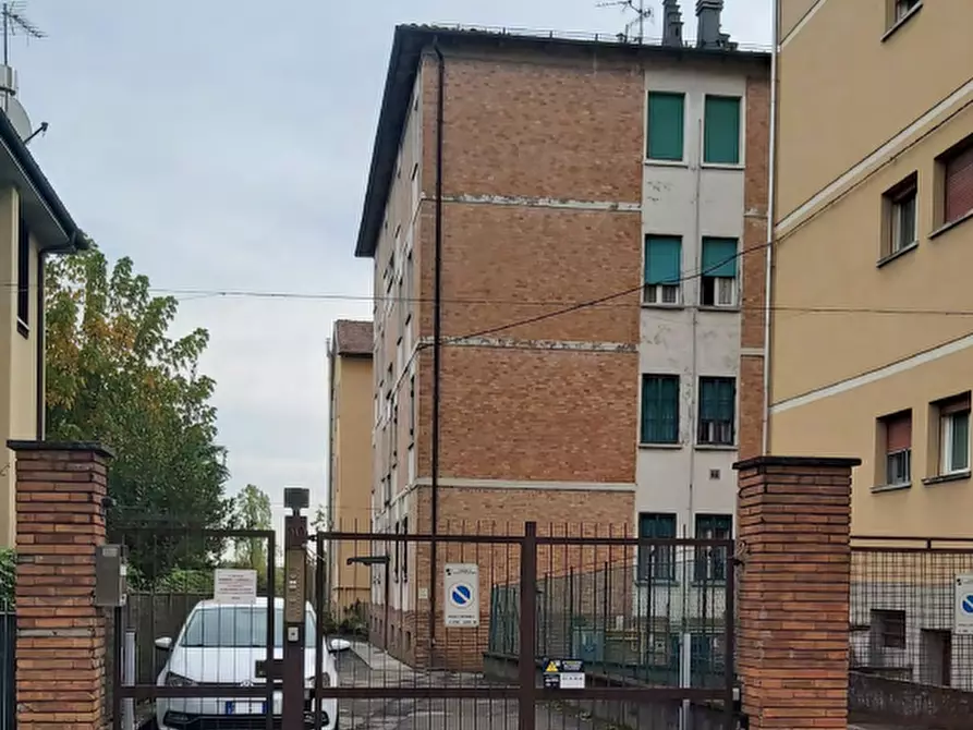 Immagine 2 di Appartamento in vendita  in via Alessandro Manzoni a Casalecchio Di Reno