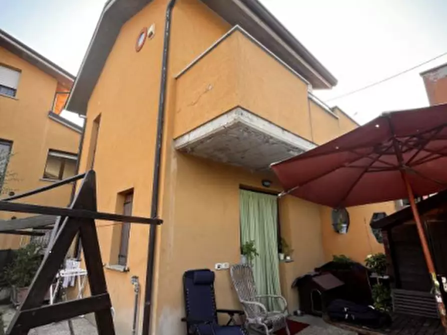 Immagine 1 di Appartamento in vendita  in via Montanara a Imola