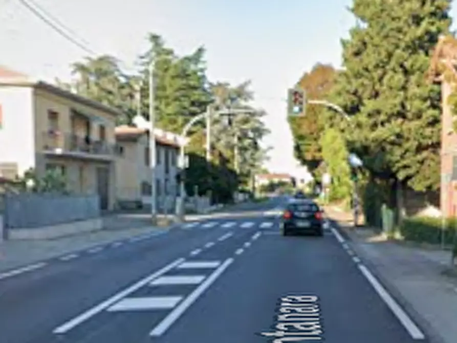 Immagine 4 di Appartamento in vendita  in via Montanara a Imola