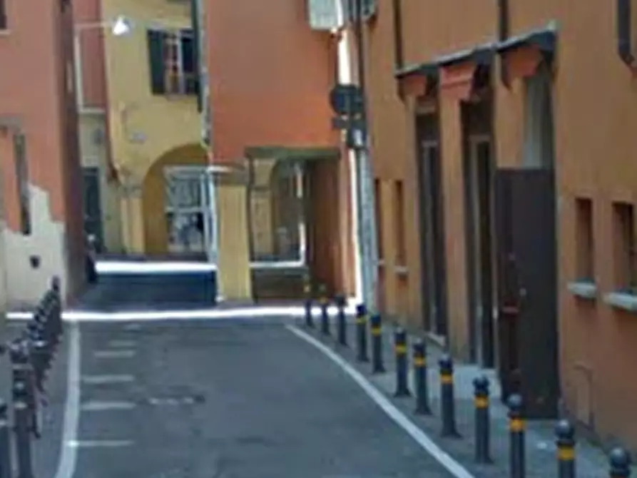Immagine 14 di Appartamento in vendita  in Via Schiavonia a Bologna