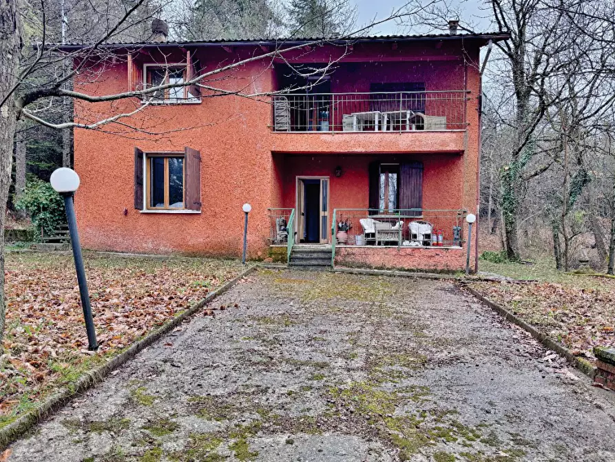 Immagine 2 di Casa indipendente in vendita  in Via Cà del Bosco a San Benedetto Val Di Sambro