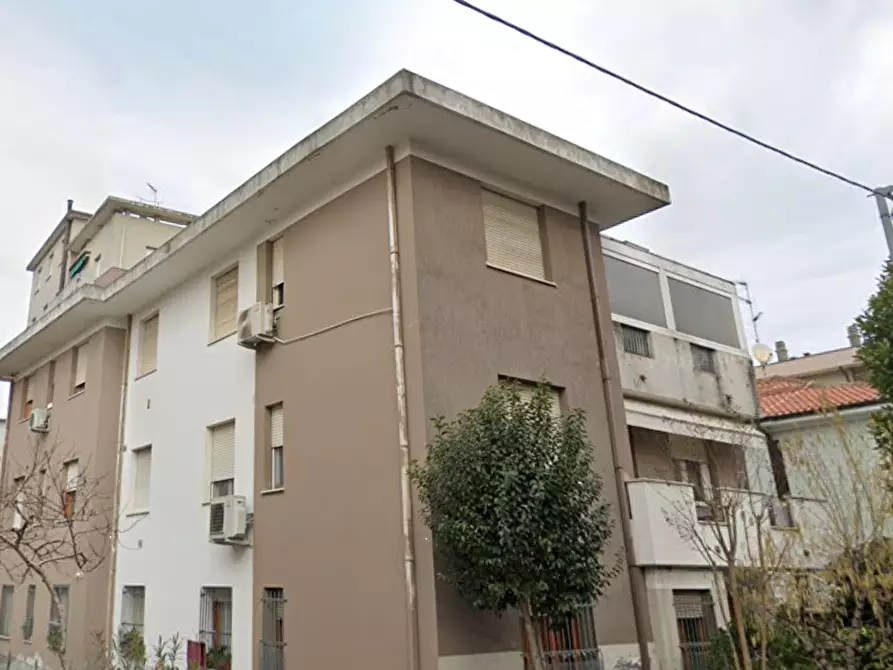 Immagine 5 di Appartamento in vendita  in  Viale Cormons  a Rimini