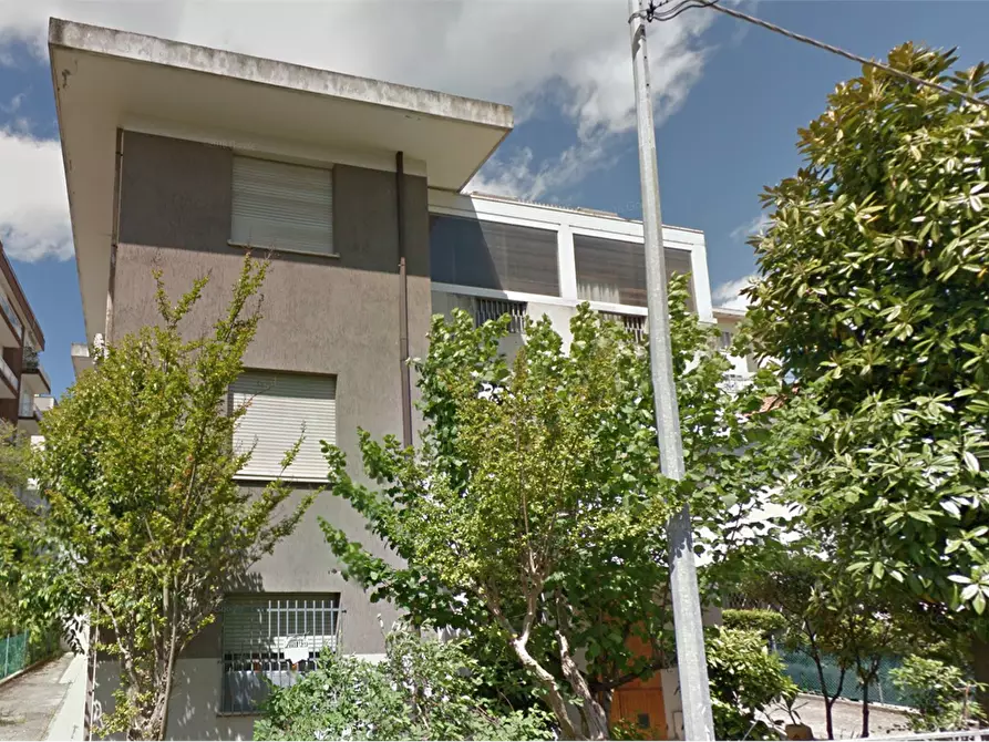 Immagine 14 di Appartamento in vendita  in  Viale Cormons  a Rimini